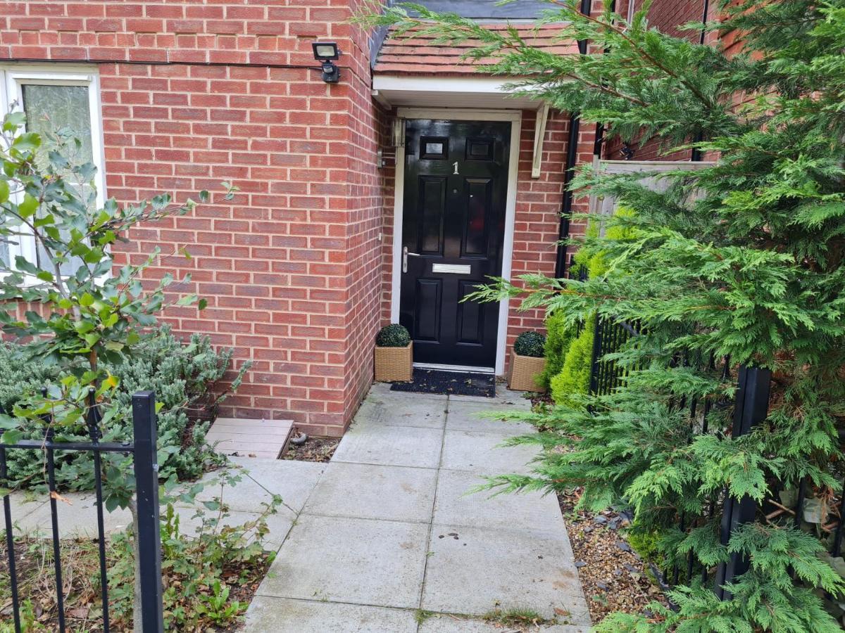 M&B Haven - Sittingbourne Apartment Exterior foto